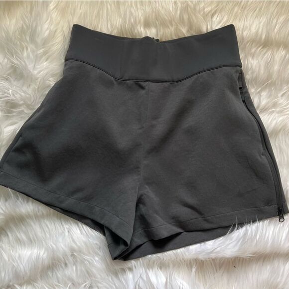 NWT Nike Team Tech Pack Woven Short High Waist Stretch DX0626-060 Women Size Lg - Picture 2 of 7